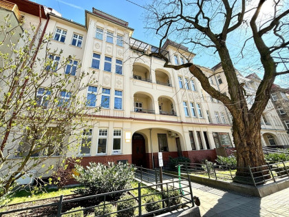 DWUPOZIOMOWE MIESZKANIE, 3 POKOJE W CENTRUM MIASTA