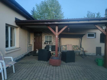 Dwa domy na jednej posesji