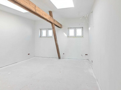 3 POKOJE W CENTRUM MIASTA, ODNOWIONA KAMIENICA