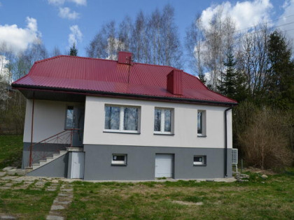 Dom do wynajęcia wraz z budynkiem gospodarczym i garażem