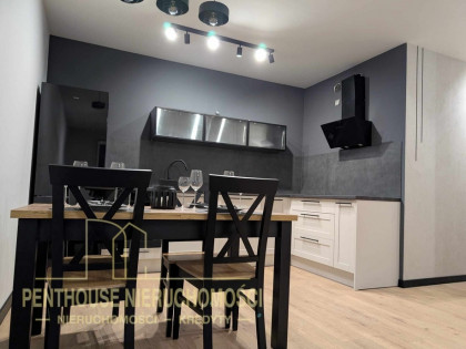 APARTAMENT Z OGRÓDKIEM,MIEJSCEM PARKINGOWYM