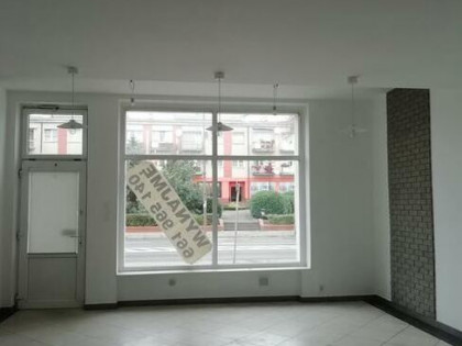 Na sprzedaż atrakcyjny lokal usługowo - handlowy – ścisłe ce