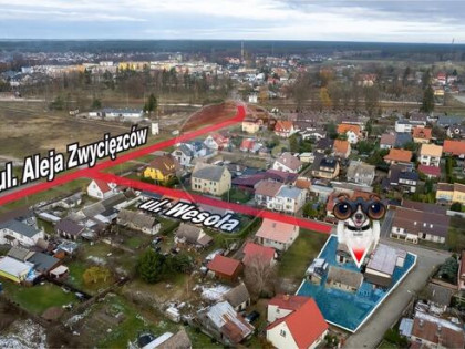 DOM Z OSOBNYM LOKALEM - CZARNE !