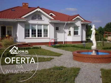 Dom Staszów ul. Akacjowa