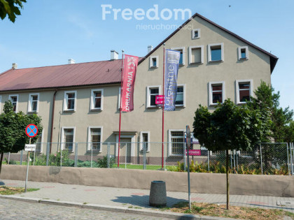 Mały, funkcjonalny lokal do wynajęcia