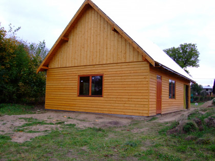 Sprzedam budynek ( stolarnia z maszynami)