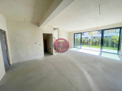 Gumieńce na sprzedaż nowoczesny szeregowiec.