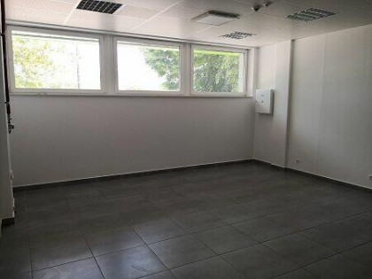 DO WYNAJĘCIA lokal 40 mkw Płock ul. Dworcowa 46