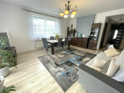 Na sprzedaż: parterowy dom w Kościelcu – gotowy do zamieszka