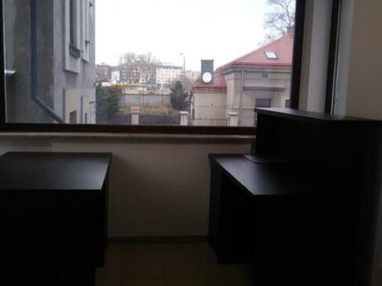 Właściciel wynajmie lokal usługowo-biurowy