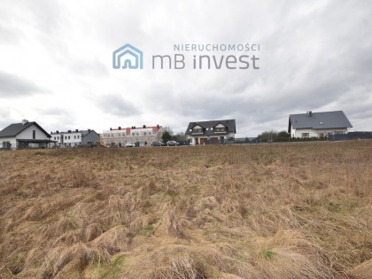 Działka pod zabudowę jednorodzinną/bliźniaczą