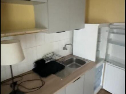 Kawalerka w spokojnej okolicy i dla spokojnej osoby.