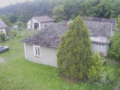 Dom w zielonej i spokojnej miejscowości
