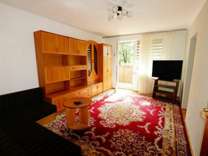 zadbane w okolicy centrum miasta/zielona okolica