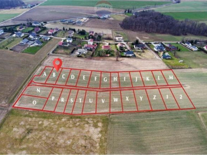 Działka w cichym i spokojnym miejscu.