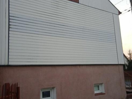 Sprzedam dom + zabudowe