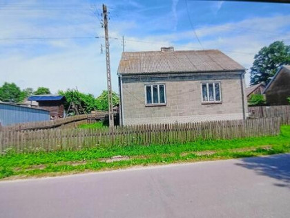 Sprzedam dom z budynkami gospodarczymi