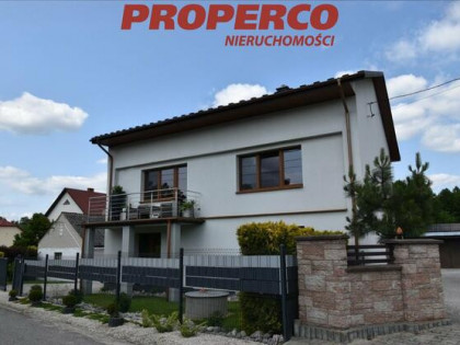 Dom Lesica gm. Piekoszów