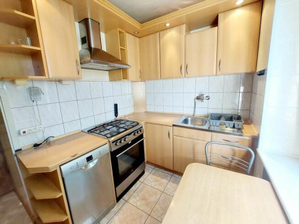 2 pokoje, parter, cegła, blisko centrum!!