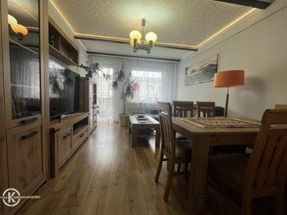 Na sprzedaż 3-pokojowe mieszkanie z balkonem