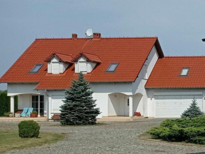 Dom 203m2 działka 23ar dwustanowiskowy garaż