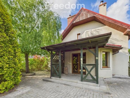 Dom 120m2 z dużą działką, ogrodem i garażem.