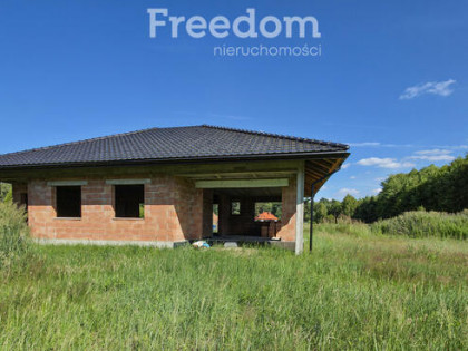 Dom 118 m², duża działka, stan surowy – Antoniów