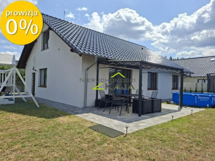 Atrakcyjnie położony dom blisko lasu i miasta