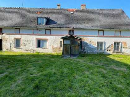 Dolnośląskie, hektar działki budowlanej i dom do remontu