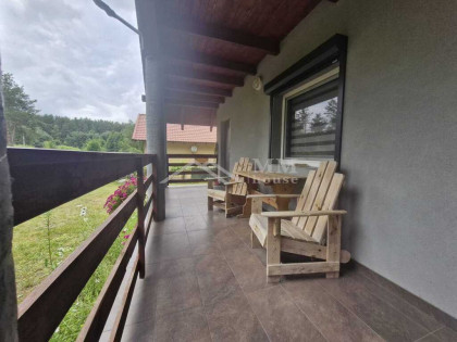 Dom wolnostojący nad jeziorem -Siemiany