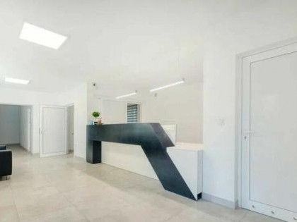Przychodnia 250m2 na wynajem
