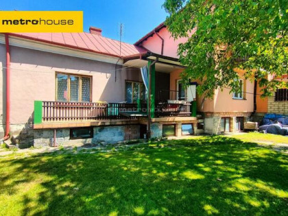 Dom z garażem i warsztatem, centrum - Busko-Zdrój.