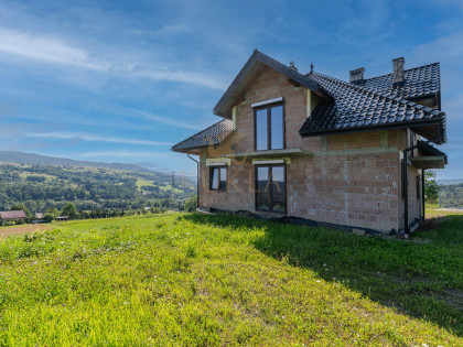 Dom Chomranice rynek pierwotny