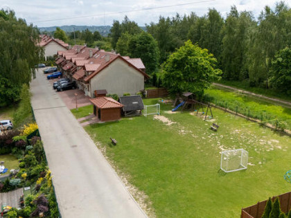 Dla rodziny 3 pokoje, ogród, miejsca postojowe