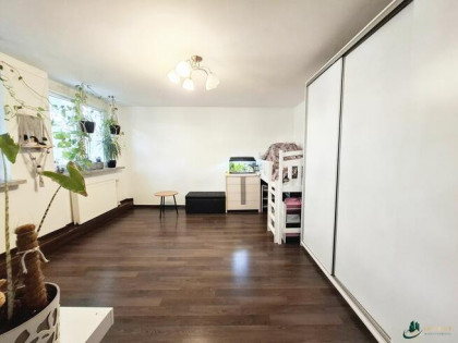 WYREMONTOWANA KAWALERKA NA CHĘTNIE POSZUKIWANYM I PIĘTRZE