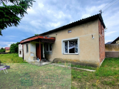 Sprzedam gospodarstwo z domem w Chrzanowicach.