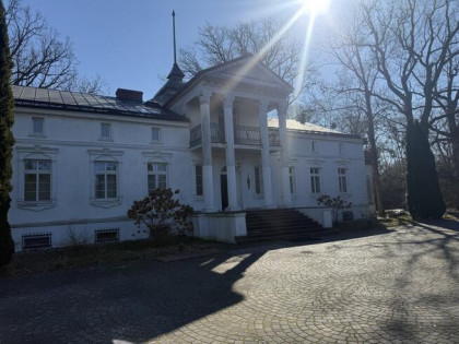 Piękna posiadłość z prywatnym jeziorem!!!!!