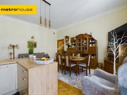 Mieszkanie w kamienicy w Centrum Warszawy!