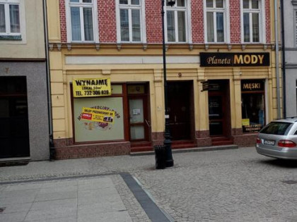 Lokal handlowy centrum Żnin Śniadeckich deptak