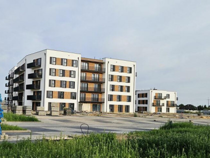 15 min od Poznania 2 pok. z ogródkiem k.lokatorska GRATIS !