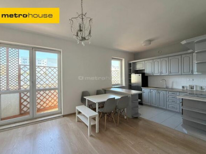 2 pokojowe mieszkanie z garażem. Metro Natolin