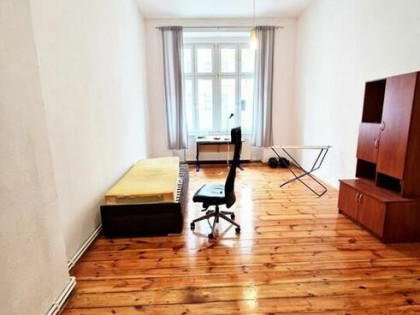 3 Duże Pokoje + Osobna Kuchnia – 82 m² – ul. Piastowska