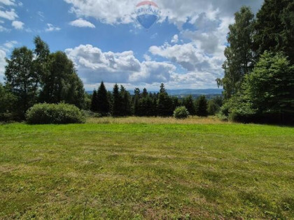 Działka budowlana z widokiem i lasem – Naprawa
