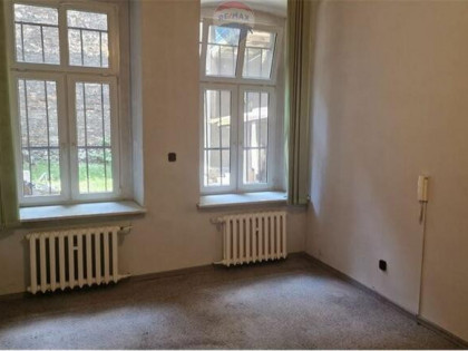 BIURO DWUPOKOJOWE W CENTRUM SOSNOWCA DO WYNAJMU