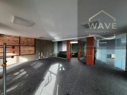 Pomieszczenie biurowo-handlowe  160m2 na wynajem.