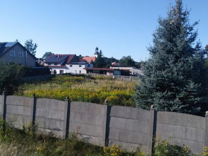 Dom w sąsiedztwie granicy