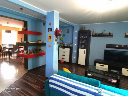 om 2 mieszkania magazyn działka Radzymin Wiktorów