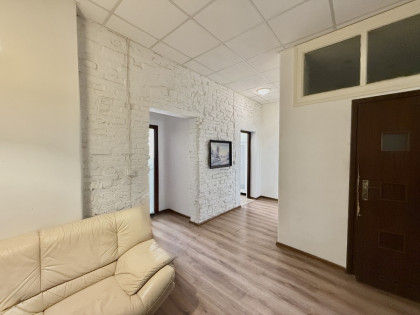 7 pokoi | 2 piętro | 143m² | ul. Narutowicza