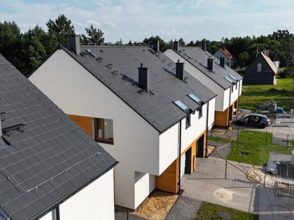 Nowy Bliźniak z garażem, Wrocław Strachocin