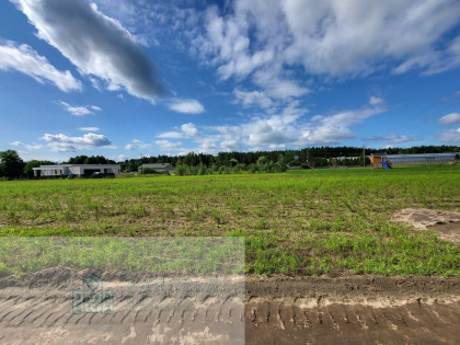 Sprzedam działkę budowlaną - Orzechówek